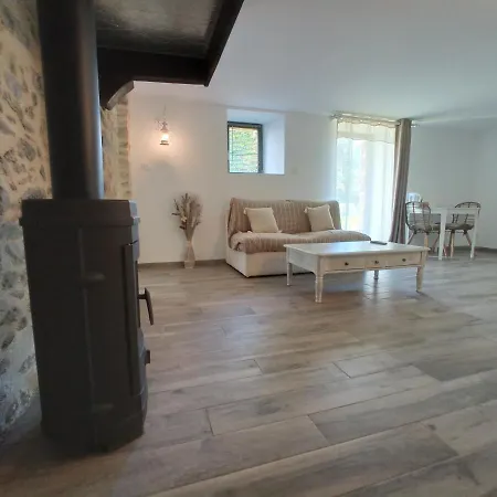 Guest house Oust Au Lit